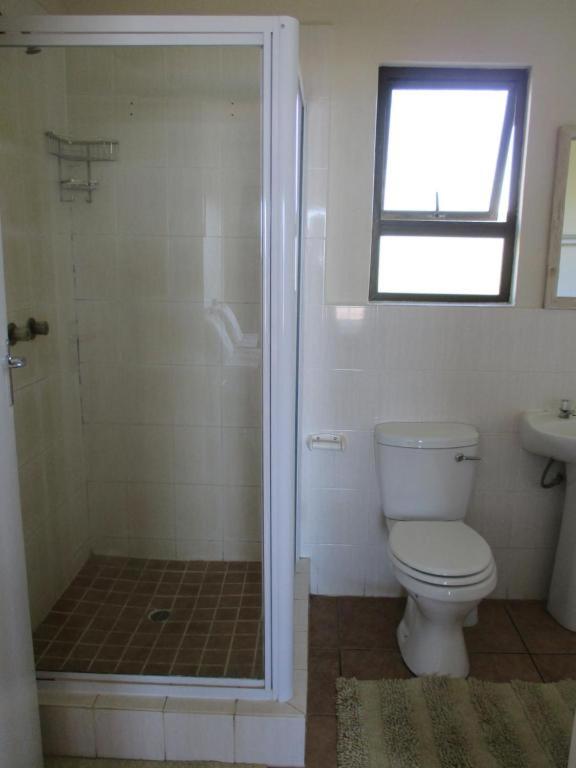 Hole_in_the_wall_Sea_View_Cottage_9.jpg